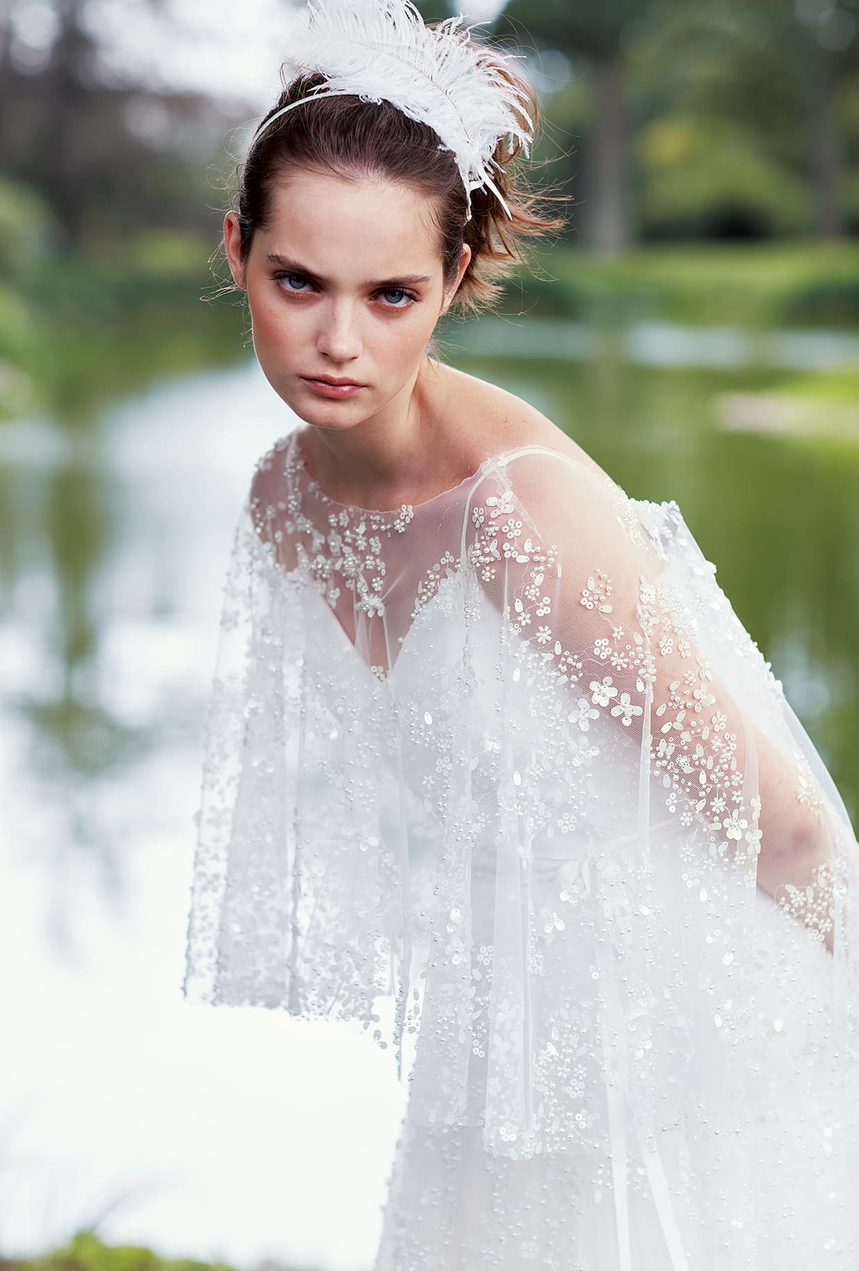 <p>BEADED CAPELET / R438CP</p>